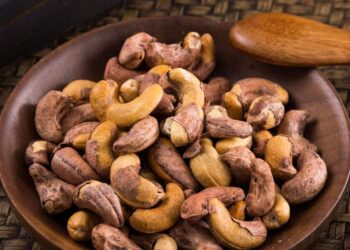 Lịch sử cây điều ở Việt Nam