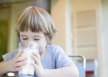 Sữa tươi nguyên kem là gì?