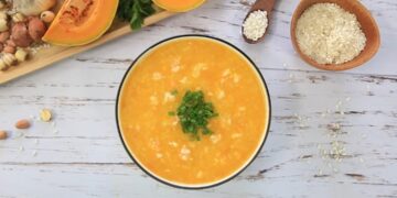 Cháo (bột) sữa, bí đỏ