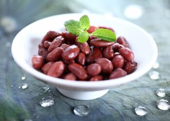 Bột đậu đỏ có tác dụng gì cho da mặt?