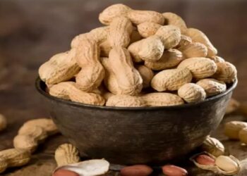 Không nên ăn lạc khi bạn đang bị ho