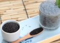 Làm sạch hạt é trước khi ăn